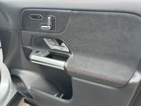 New 2026 Mercedes-Benz GLA 35 AMG 4MATIC image 17