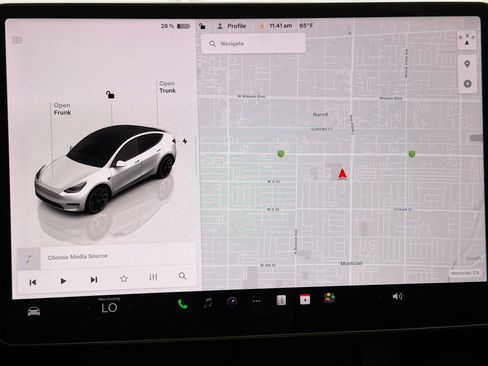 Used 2022 Tesla Model Y Long Range AWD/4WD image 9