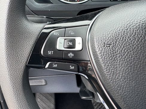 Used 2021 Volkswagen Tiguan S FWD image 22