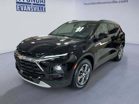 Used 2024 Chevrolet Blazer LT w/ Convenience Package FWD image 2