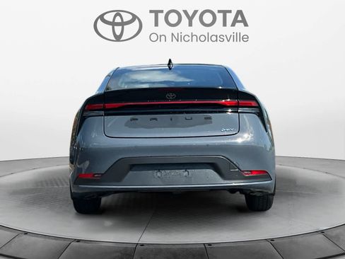 Used 2026 Toyota Prius LE FWD image 4