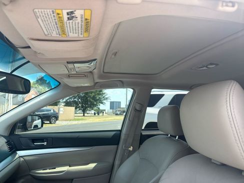 Used 2013 Subaru Outback 3.6R Limited w/ Moonroof Pkg AWD/4WD image 37