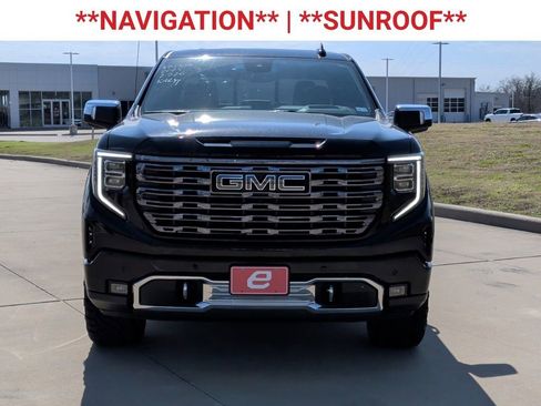 Used 2025 GMC Sierra 1500 Denali Ultimate image 2