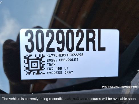 Used 2026 Chevrolet Trax LT w/ Sunroof Package FWD image 19