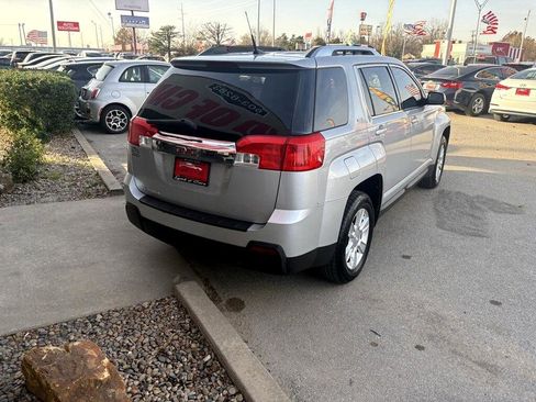 Used 2011 GMC Terrain SLE image 3