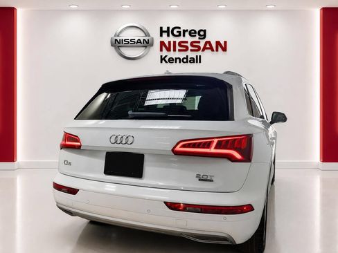 Used 2018 Audi Q5 2.0T Premium Plus w/ Premium Plus Package AWD/4WD image 4