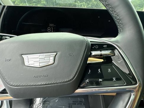 Used 2025 Cadillac Escalade IQ Luxury 2 AWD/4WD image 18