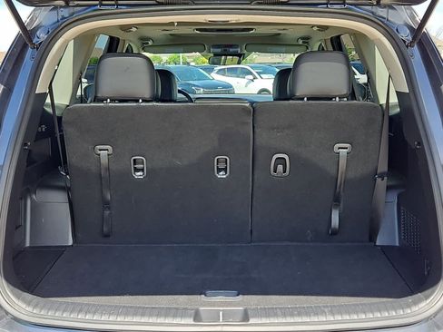 Certified 2024 Kia Telluride S w/ S Sunroof Package FWD image 39