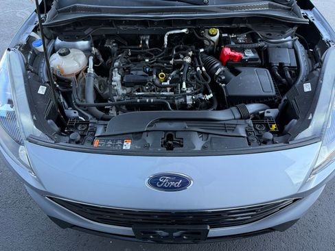 Used 2022 Ford Escape SE w/ SE Sport Appearance Package image 36