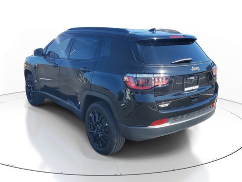 New 2026 Jeep Compass Latitude image 3