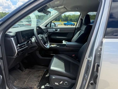Used 2024 Hyundai Santa Fe SEL FWD image 10