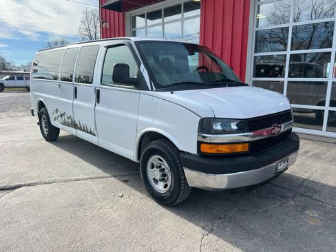 Used 2014 Chevrolet Express 3500 LT w/ LT Preferred Equipment Group image 2