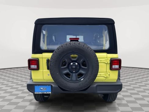 Used 2024 Jeep Wrangler Sport AWD/4WD image 7