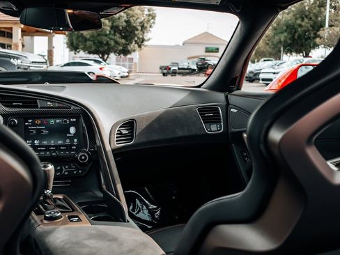 Used 2019 Chevrolet Corvette ZR1 RWD image 26