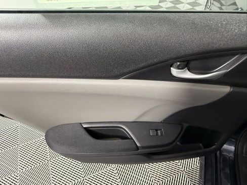 Certified 2019 Honda Civic EX image 33