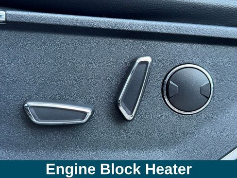 Used 2021 Ford F150 Lariat w/ Equipment Group 502A High image 19