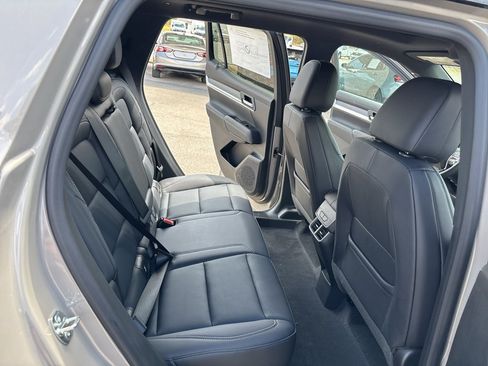 Used 2027 GMC Terrain Elevation w/ Elevation Premium Package FWD image 21
