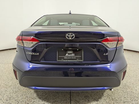 Used 2022 Toyota Corolla LE image 6