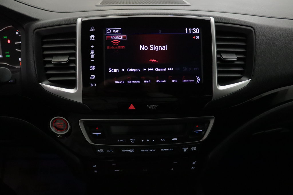 Used 2017 Honda Pilot Elite image 23
