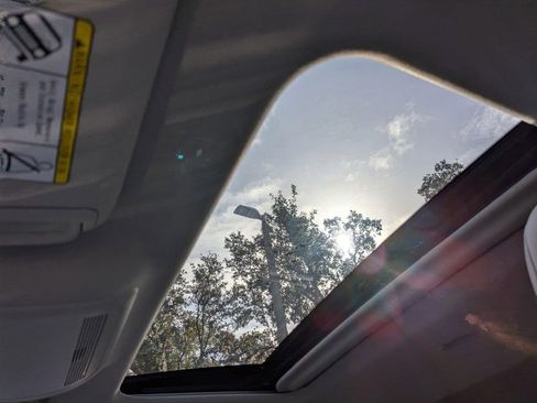 Certified 2025 MAZDA CX-30 AWD 2.5 S w/ Preferred Package image 19