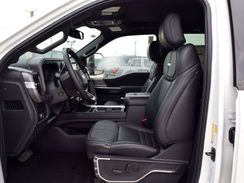 New 2026 Ford F250 Platinum image 18