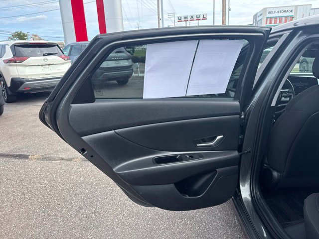 Used 2024 Hyundai Elantra SEL FWD image 12