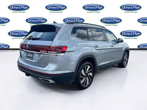 Used 2025 Volkswagen Atlas SE FWD image 7