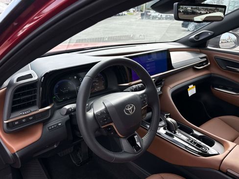 New 2026 Toyota Crown Signia AWD/4WD image 7