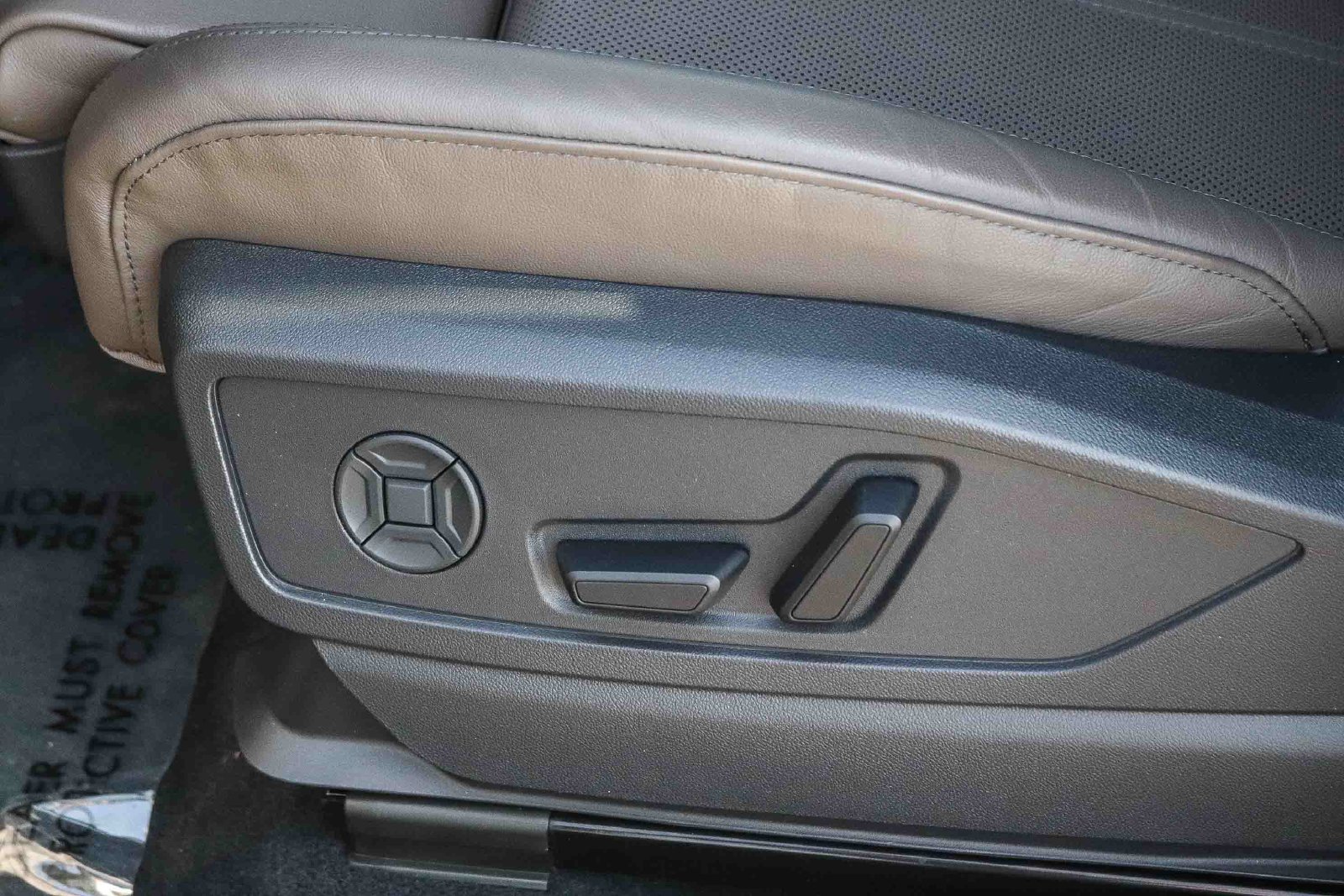 Certified 2025 Audi Q5 Premium Plus w/ Premium Plus AWD/4WD image 24