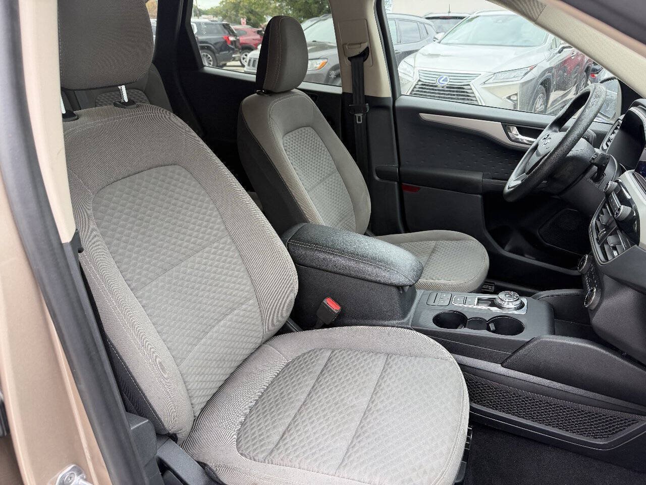 Used 2020 Ford Escape SE AWD/4WD image 14