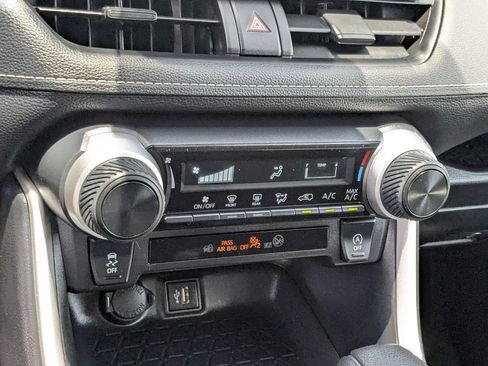 Used 2025 Toyota RAV4 LE FWD image 20