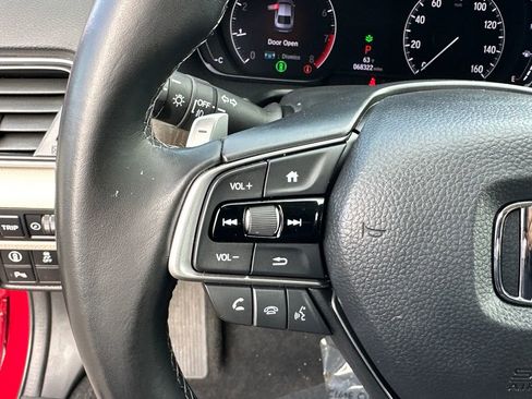 Used 2020 Honda Accord Touring image 24