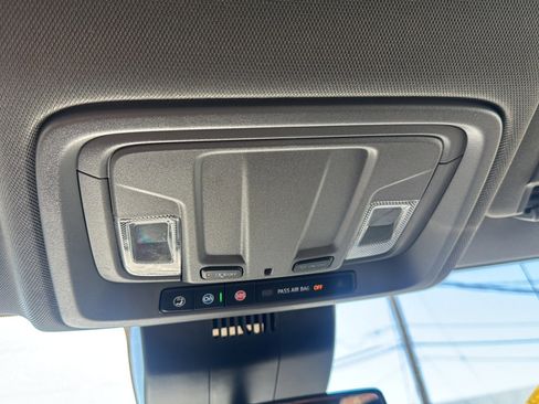 Used 2023 Chevrolet Silverado 1500 LT image 35