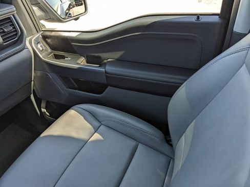 Used 2025 Ford F150 Lightning Flash image 18