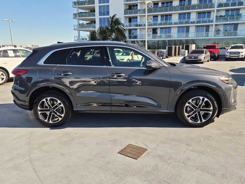 Certified 2025 Audi Q5 Premium w/ Convenience Package image 7