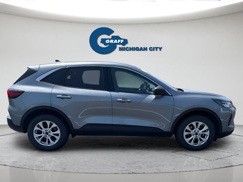 Used 2024 Ford Escape Active AWD/4WD image 5