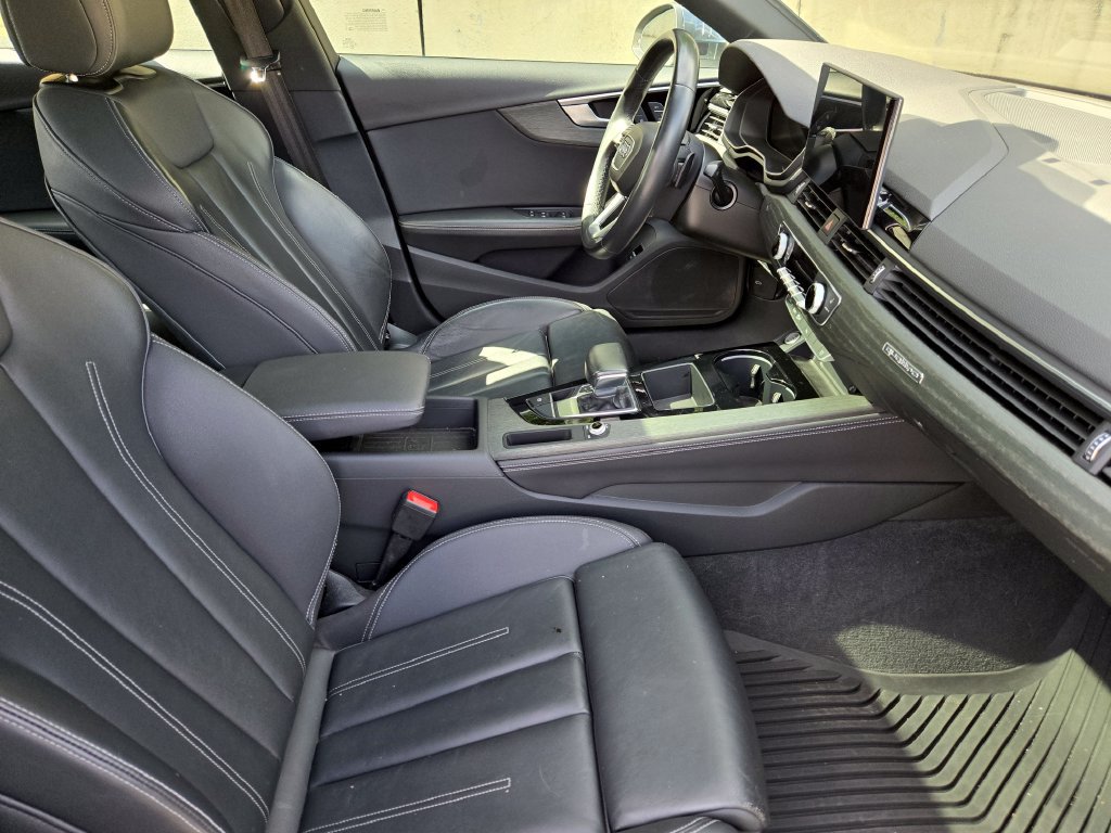 Used 2022 Audi A4 2.0T Premium Plus w/ Premium Plus Package AWD/4WD image 37