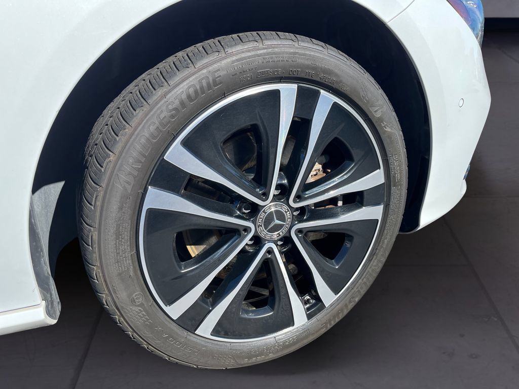 Used 2024 Mercedes-Benz CLA 250 4MATIC w/ Exclusive Package image 14