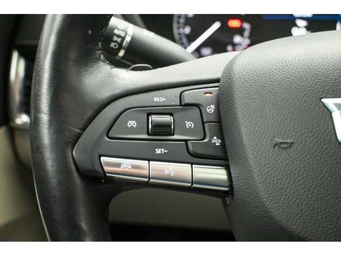 Certified 2023 Cadillac XT4 Luxury w/ Cold Weather Package image 22