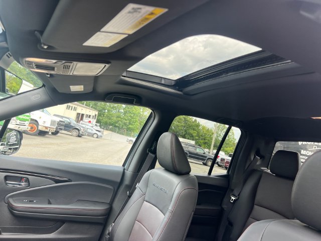 Used 2025 Honda Ridgeline Black Edition image 25