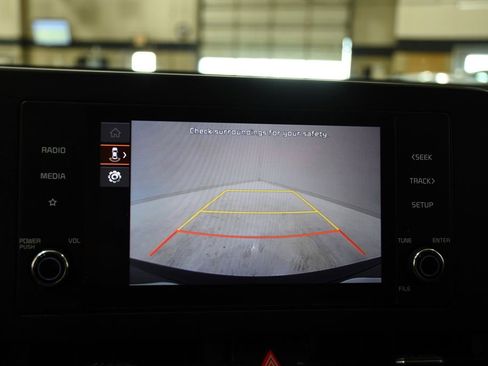 Used 2023 Kia Sportage LX image 18