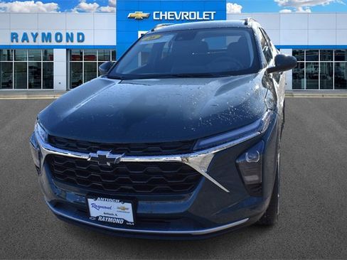 New 2026 Chevrolet Trax LT w/ LT Convenience Package image 8