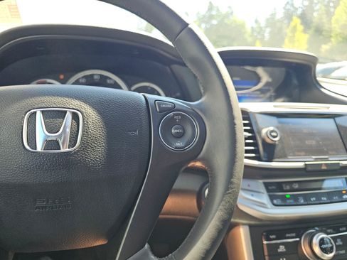 Used 2014 Honda Accord Touring image 70