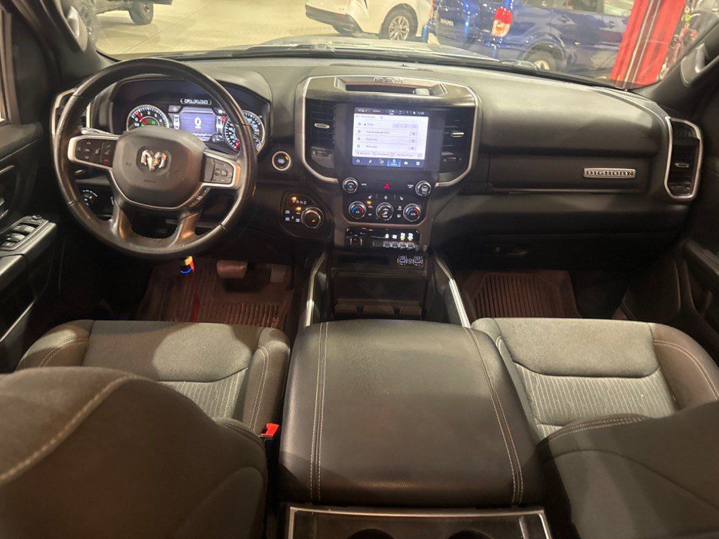 Used 2022 RAM 1500 Big Horn AWD/4WD image 6