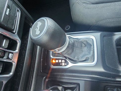 Used 2021 Jeep Wrangler Unlimited Sport AWD/4WD image 16