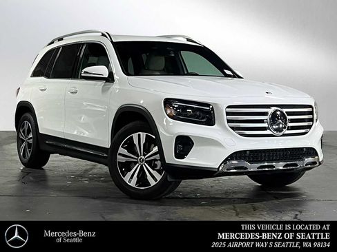 Certified 2025 Mercedes-Benz GLB 250 4MATIC image 1