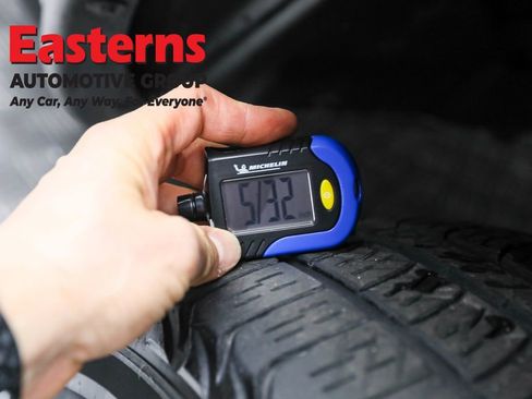 Used 2020 RAM 1500 Classic SLT image 25