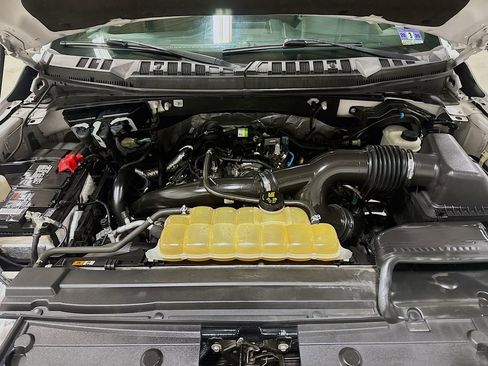 Used 2019 Ford F150 XLT w/ Equipment Group 302A Luxury image 38