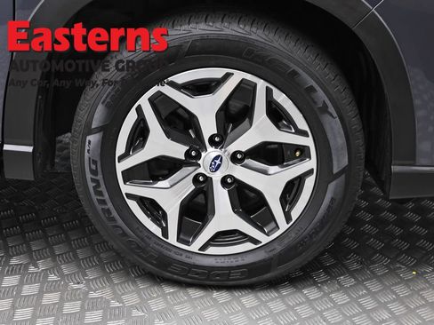 Used 2022 Subaru Forester Premium AWD/4WD image 32