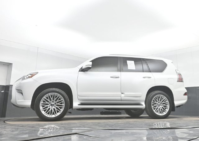 Used 2018 Lexus GX 460 Luxury w/ Preferred Accessory Package AWD/4WD image 49